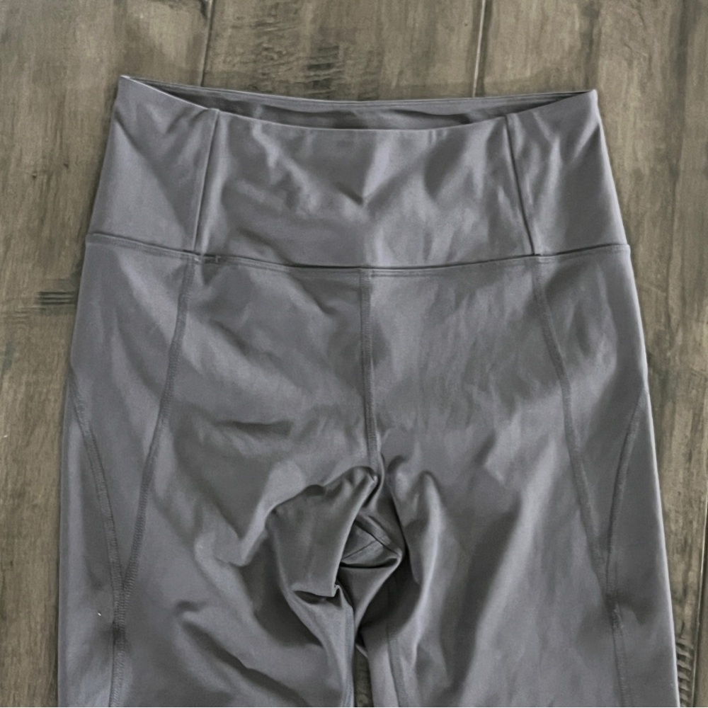 Girlfriend Collective Compressive Gray Leggings - Size Medium - Picture 3 of 14